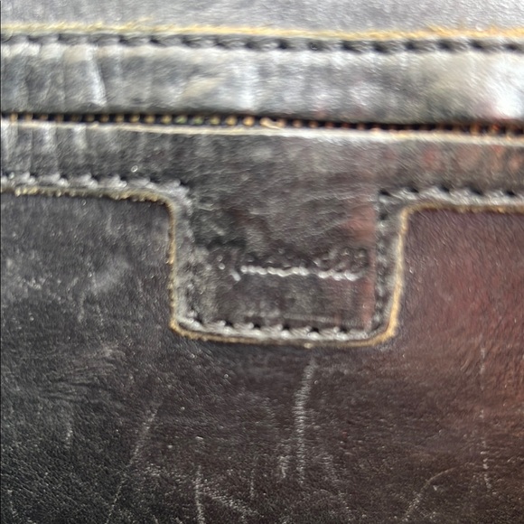 Madewell Black Leather Tote Bag with Vintage Look - Picture 2 of 8